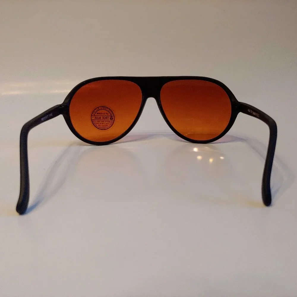 (NWT) Vintage 90's Kids Plastic Aviator Sports Sunglasses (M. Black)